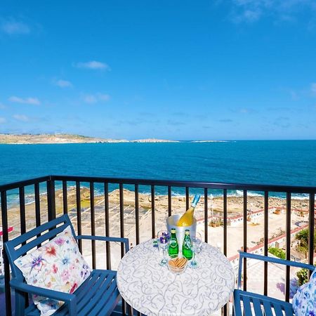 Islet Promenade Seafront Family Apartment With 2 Balconies By Getawaysmalta 圣保罗湾城 外观 照片
